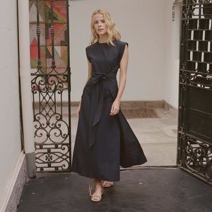 Doen Ash dress in Deep ink